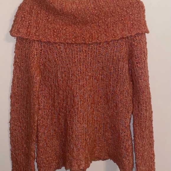 Kate Hill Casual Sweater - Picture 2 of 7